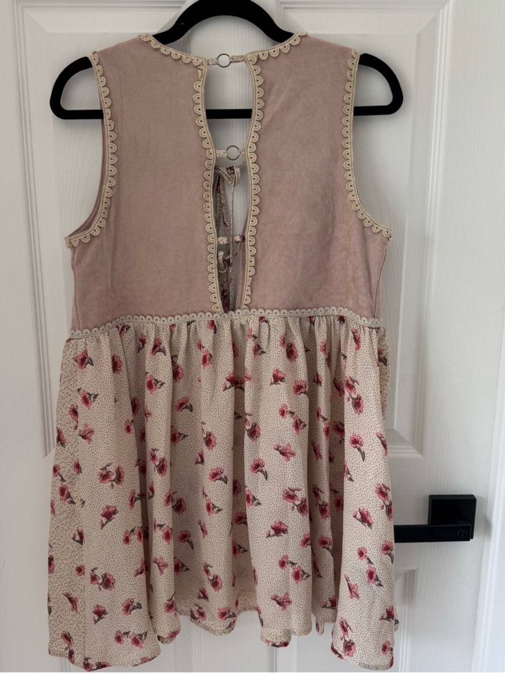 POL NWT Pink Tunic Boho Tie Front Lace Trim Suede Floral Embroidered - Picture 4 of 7